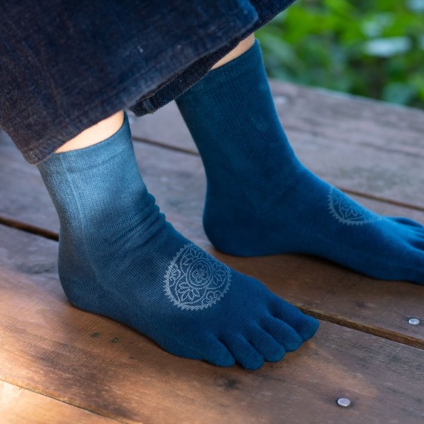 琉球靛蓝染色有机棉“五指袜”（女士）